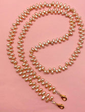 Load image into Gallery viewer, Mask Chain - Pearls, Pink
